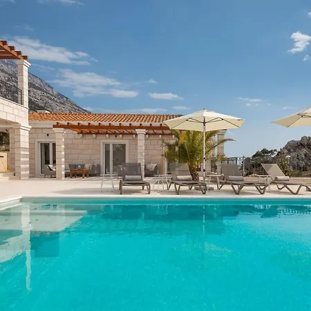 Luxury Vespera Makarska