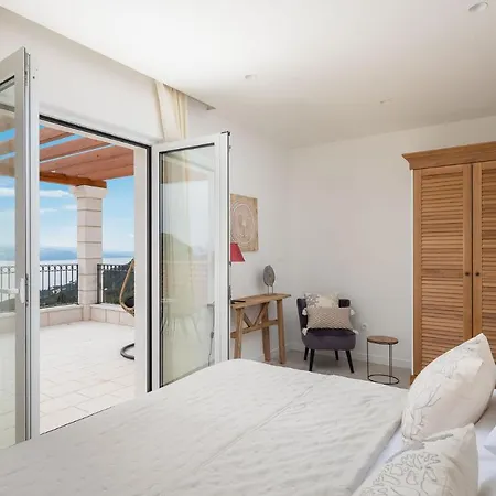 Luxury Vespera Makarska