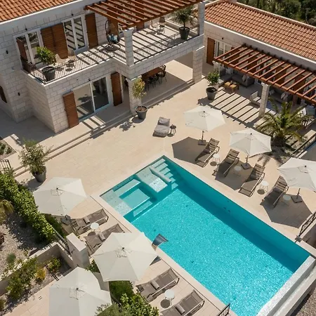 Luxury Vespera Makarska