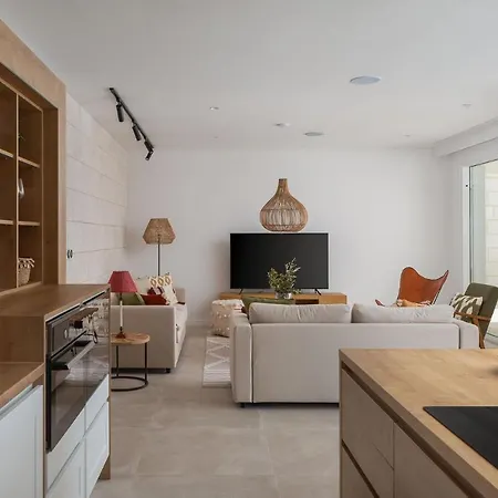 Luxury Vespera Vila *