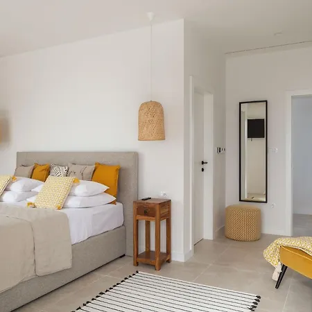 Luxury Vespera 别墅 *