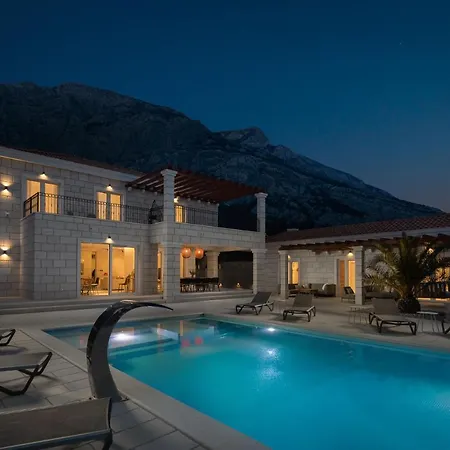 Vila Luxury Vespera *