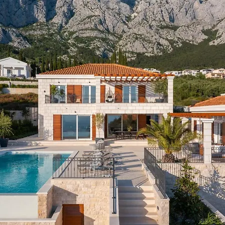 Luxury Vespera * Makarska