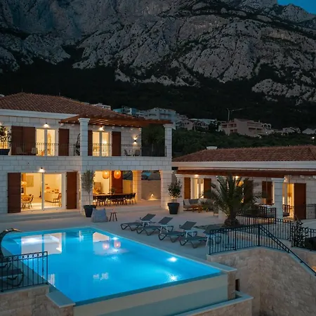 Luxury Vespera *