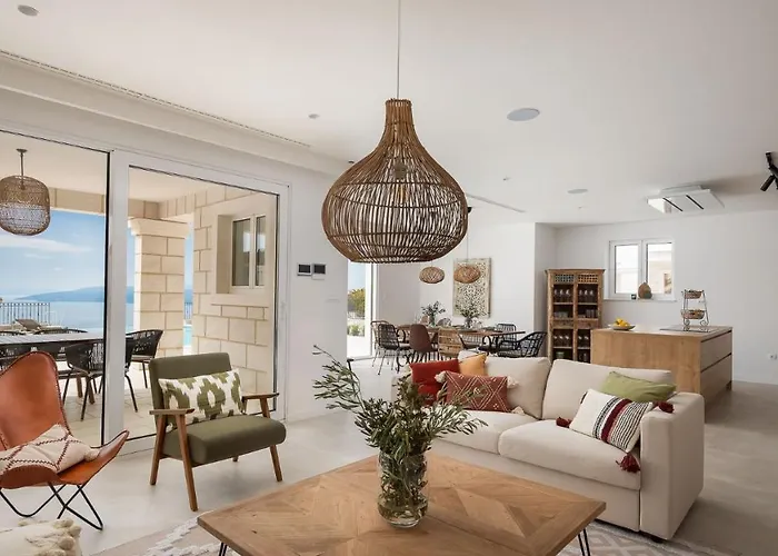 Luxury Vespera Villa