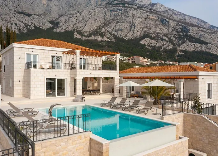 Luxury Vespera Villa *