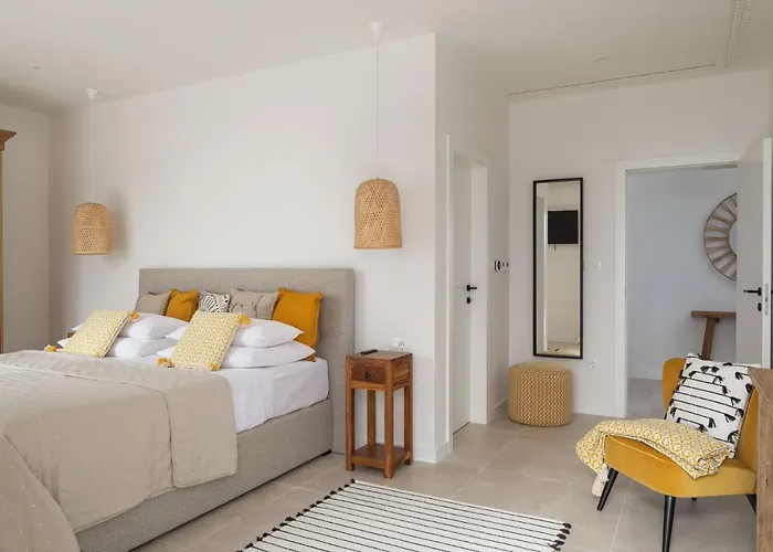 Luxury Vespera Villa *