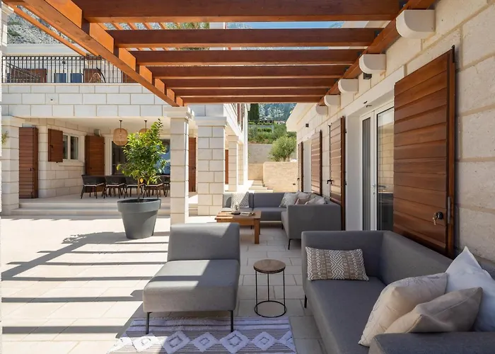 Luxury Vespera Villa